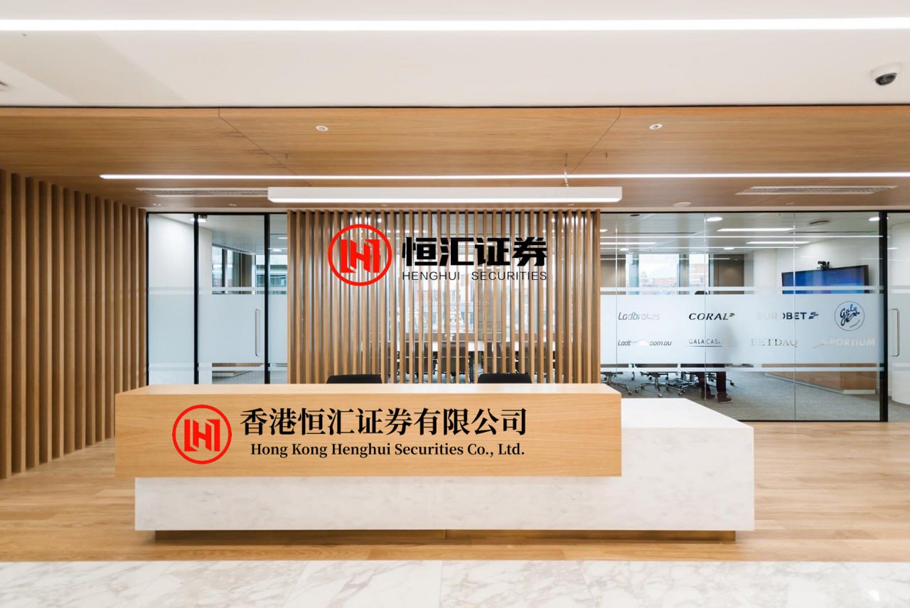 对对配 暑期出游订票提前启动！毕业旅行成出游主力，欧洲航线需求猛增
